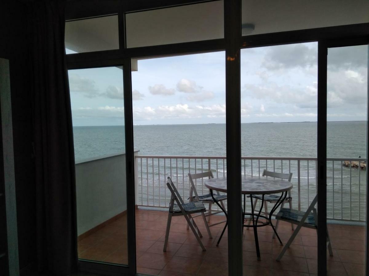 Apartamento En Primera Linea De Mar Sant Carlos de la Ràpita Exteriér fotografie